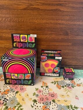 Needoh Ripples Neon Pink• squeeza• & nice ice baby